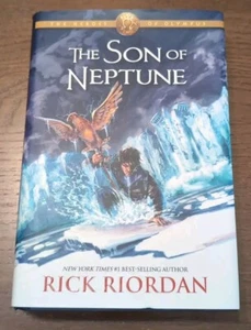 The Heroes of Olympus #2 The Son of Neptune, Rick Riordan HCDJ 1st Ed 1st Print - Foto 1 di 6