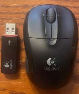 Logitech Wireless USB Mouse With Scroll Wheel-Black With Dongle USED - Picture 1 of 5