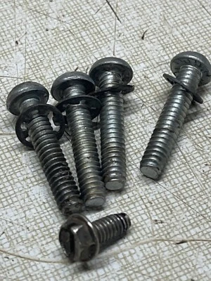 1973 John Deere 140 Tractor Kohler K321AS Engine Stator Screws - Image 1 of 4
