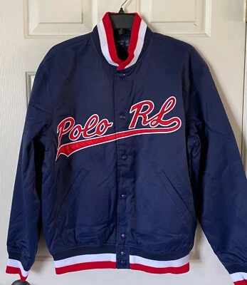 Jaqueta de beisebol masculina polo Ralph Lauren logotipo cetim Varsity forrada azul marinho M $398 nova com etiquetas - Imagem 1 de 4
