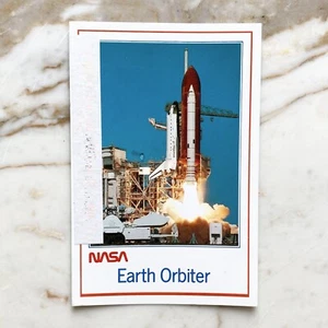 Vintage 1990er Postkarte - NASA Earth Orbiter Rocket - Florida FL - VERSCHICKT & GEBRAUCHT - Bild 1 von 1