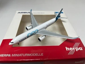Herpa Wings 500 Airbus Industries A330-900 Neo "Air Space logo" 1:500 NG - Picture 1 of 1