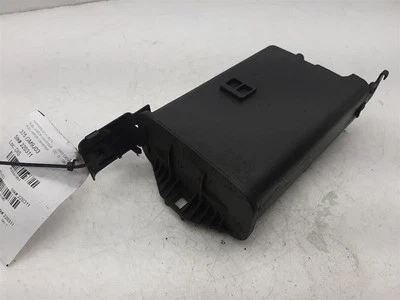 00 01 02 03 GMC Yukon Denali vasilha de vapor de combustível 15733604 - Imagem 1 de 4