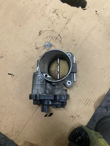 6.0 Vortec Throttle Body ML3S13 - Picture 1 of 2