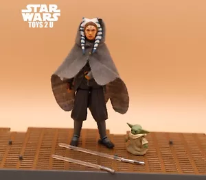 STAR WARS FIGURE 2010 VINTAGE COLLECTION AHSOKA TANO (DELUXE WITH GROGU) - Picture 1 of 1