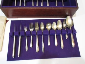 Oneida Nobility Plate ROYAL ROSE Silverware Set (65 Piece) Service for 7 - Picture 1 of 24