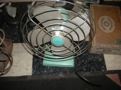 Vintage Eskimo articulating, desk fan, turquoise working good condition, Metal - Image 1 of 3