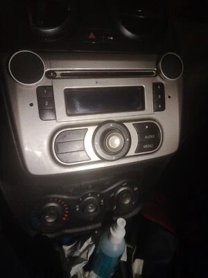 stereo auto - Immagine 1 di 2