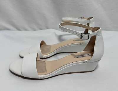 Alex Marie Sandálias Sapatos Cunhas 8,5M Tira no Tornozelo Biqueira Aberta Branca Nova Noiva - Imagem 1 de 4