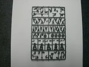 Oathmark Dwarf Heavy Infantry x 5 (1 sprue) New FREE P&P - Picture 1 of 1