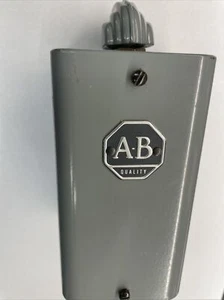 Allen Bradley 806-A61 Rotary Pilot Switch 806A61 3 position Forward Reverse - Picture 1 of 7