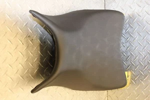 2015 HONDA CBR300R FRONT DRIVERS SEAT PAD SADDLE PILLION - Picture 1 of 10