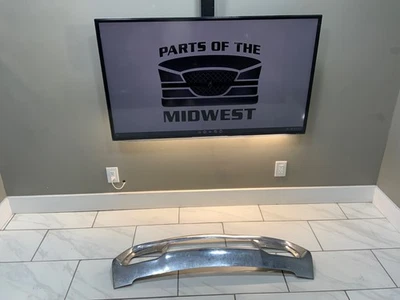 OEM JEEP GRAND CHEROKEE 2016-2022 PARRILLA INFERIOR DELANTERA FASCIA CROMO #5YL32TRMAA Foto 1 de 4