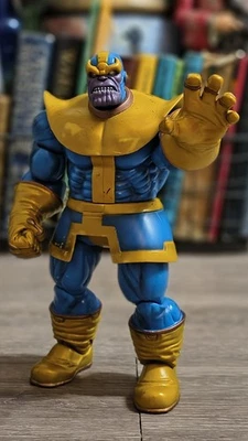 Figura de acción suelta Marvel Diamond Select Toys THANOS escala 8" Foto 1 de 4
