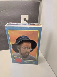 Modellino Jaws 50th Anniversary Ultimate Matt Hooper 7 pollici NECA 2025 NUOVO - Foto 1 di 6