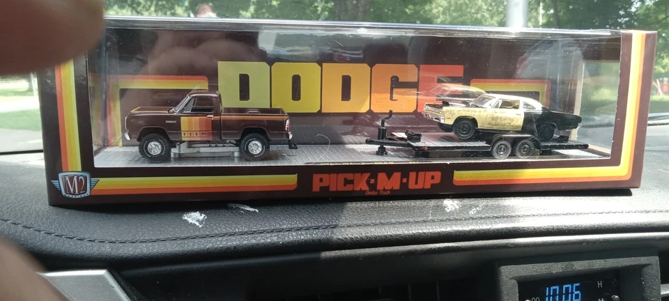 2025 M2 machines 1979 Dodge 150 Power Wagon pick them up r84 - Image 1 of 1