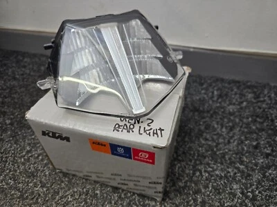 KTM 125 DUKE GEN.2 2017-2024 GENUINE REAR  BACK LIGHT TAILIGHT NEW UK STOCK! - Image 1 of 4