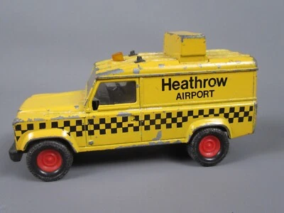 C108 Vintage 1987 Matchbox K-144 Macao Land Rover 1010 Gialla Heathrow Airport - Immagine 1 di 4