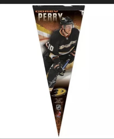 COREY PERRY Anaheim Ducks Premium Signature Felt NHL Hockey Collectors PENNANT Cover