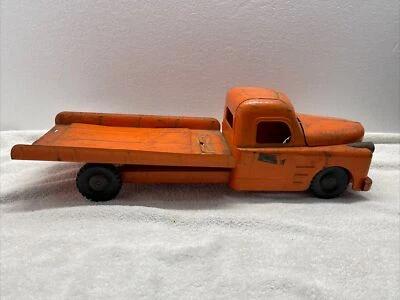 Vintage 1950s Structo Toys Orange Flatbed Tow Truck w/ Ramp Pressed Steel - Image 1 of 4