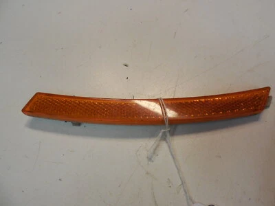 06-10 宝马 E61 535xi 535i 黑色前保险杠右通行证侧标记 7188834 — 第 1/4 张图片