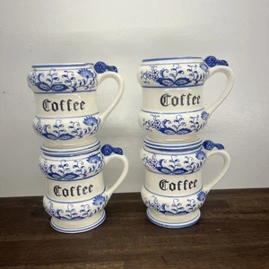 Juego de 4 tazas de café vintage de cerámica Blue Onion Arnet Creations  - Imagen 1 de 13