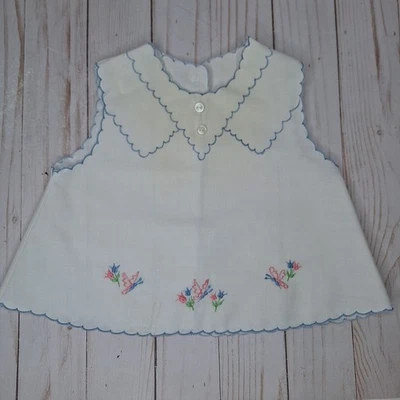Camisa De Colección Mayfair Bebé Sin Mangas Pañales Blanca Bordada Azul Rosa Mariposas Foto 1 de 4