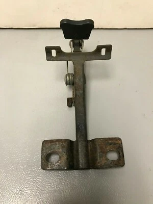 Conjunto pestillo capó delantero alfa romeo 164 Foto 1 de 4