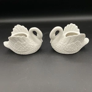 Vintage Beacon Hill Ceramic Swan - Matching Candle Holders - Made in Taiwan - Picture 1 of 9