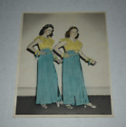Jolie robe fille ion années 1950 couleur teintée vintage 8x10 photographie 