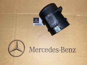 Genuine MASS AIR FLOW METER . MERCEDES SPRINTER , VITO 5WK98105. Continental - Picture 1 of 4