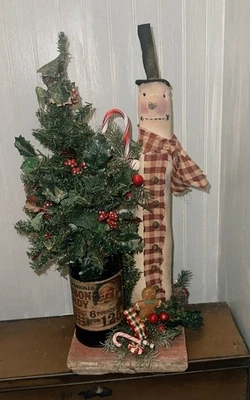 Primitive  Folk Art SNOWMAN On BARN WOOD Tree  Candy  Christmas Winter Decor - Image 1 of 4