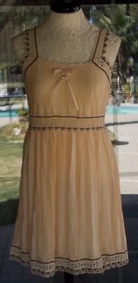 New Pretty Angel Lined Sleeveless Macrame Trim Silk Blend Peach Dress Sz. S, M - Image 1 of 4