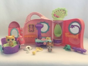 Littlest Pet Shop LPS Get Better Center w/ ALL original accessories and pets