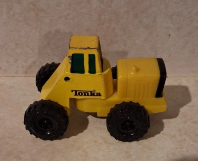 McDonalds Tonka Truck Yellow Front End Loader 1992 Metal & Plastic Happy Meal - Image 1 of 2