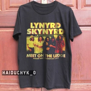 Lynyrd Skynyrd Meet On The Ledge 1977  Unisex Black T-shirt Size S-5XL - Picture 1 of 6