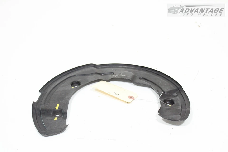 Cadillac CT6 2016 protector antipolvo de freno delantero izquierdo del lado del conductor 22949922 OEM Foto 1 de 4