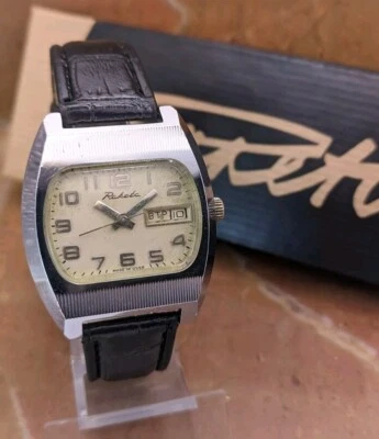 Reloj de pulsera mecánico URSS Raketa Baker TV Box Cal.2609.NA 19 joyas Foto 1 de 4