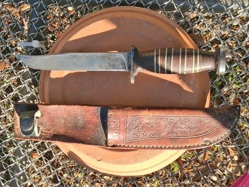 AERIAL CUTLERY CO. Marinette. Wis. Cuchillo de caza con funda * ESCASO * Foto 1 de 4