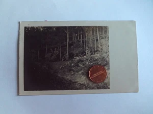 Foto Soldaten vor Unterkunft 1915 - Bild 1 von 2