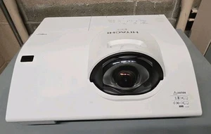 Hitachi CP-BX301WN 3LCD XGA Short-Throw Projector 3200 ANSI Lumens HDMI VGA HDTV - Picture 1 of 4