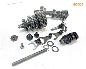 1998 98 Suzuki Intruder VL 1500 LC transmission gears forks drum parts - Picture 1 of 16