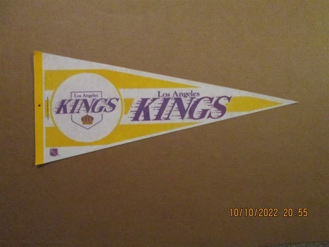 NHL Los Angeles Kings Vintage 1980's Purple & Yellow Style #2 Team Logo Pennant Cover