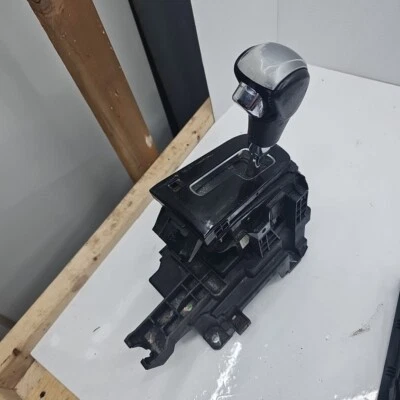 2011-2015 Chevrolet Cruze Auto Shifter Gear Assembly Selector 95194738 - Image 1 of 4