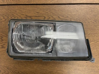 Farol direito Mercedes-Benz Hella para w201 190e 2.3-16 peça #127092-00 re - Imagem 1 de 4