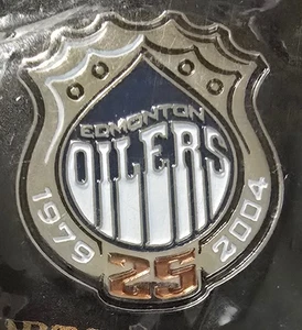 EDMONTON OILERS EXECUTIVE 25th ANNIVERSARY 1979-2004 Lapel Pin - COLOR w/GOLD 25 - Picture 1 of 1