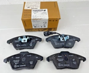 VW PASSAT B6 B7 2006 - 2014 FRONT BRAKE PADS NEW GENUINE PARTS JZW698151B - Picture 1 of 5