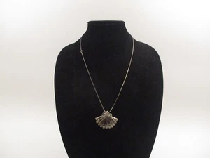 Vintage Signed JK Solid Sterling Silver Scallop Shell Pendant Necklace 24" Chain - Picture 1 of 7