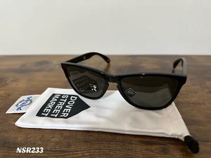 OAKLEY DOVER STREET MARKET FROGSKINS SUNGLASSES 35th LIMITED EDITION RARE NEW - Picture 1 of 5
