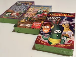 (3) BIG IDEA VeggieTales VHS ~ Easter Carol, SUMO Opera, Duke Pie War NEW/SEALED - Imagen 1 de 13